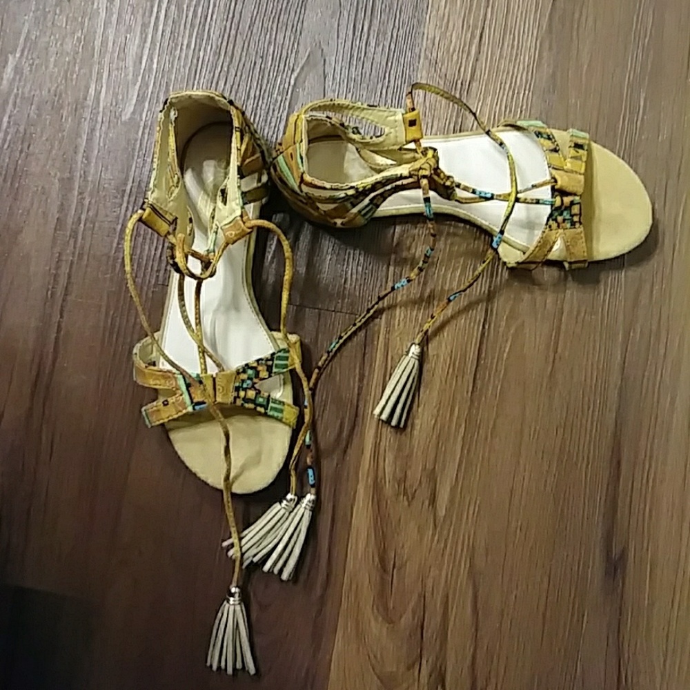 Wrap sandals